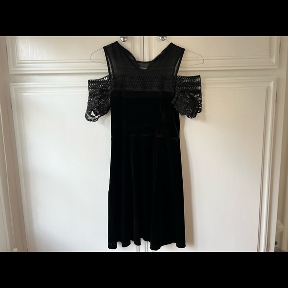Topshop Velvet Lace Off Shoulder Skater Dress - Picture 4 of 6